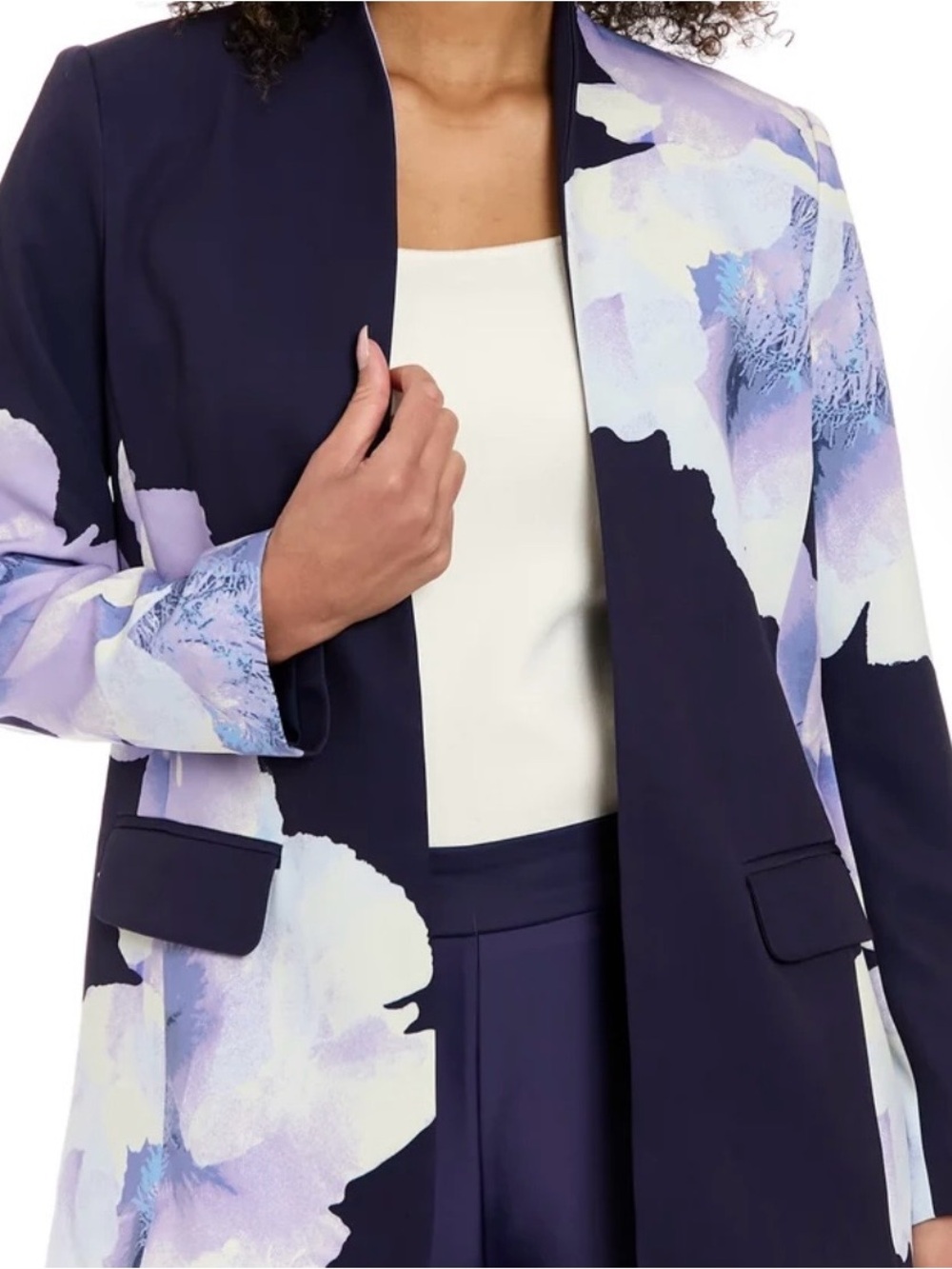 Muse Open Front Navy Blazer with Lavender & White Floral Print Size 4 .